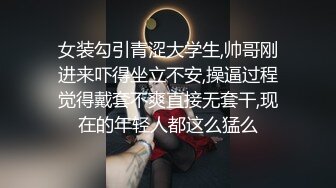 眼镜妈妈给宝贝喂奶.那一对豪乳太大了,绝对吃得饱