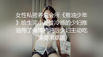 长相清纯卡哇伊短发妹子两女一男3P啪啪，性感短裙头套男骑脸舔逼，双女深喉口交轮换着骑坐，抬腿侧入抽插抱起来猛操