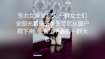 逼毛浓密苗条少妇居家自拍，后入被操卫生间自摸洗澡跳蛋自慰，沙发上骑乘抽插呻吟娇喘非常诱人