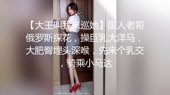 和漂亮女朋友在家里做爱露脸